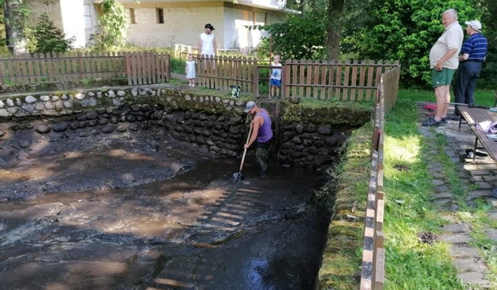 Obnova jazierka pri bytovkách - 8.8.2020