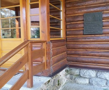 Pamiatky / Pamätná tabuľa Ladislava Dindu - foto