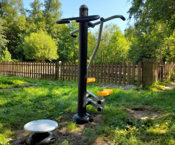 Aktuality / Vonkajšie športovisko pre mládež a dospelých ,, Projekt je podporený z rozpočtu PSK - JE UŽ V PREVÁDZKE - foto