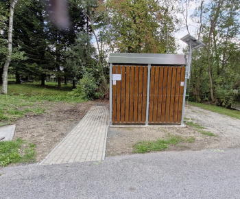 Projekty obce / Názov projektu: Štôla - vybudovanie kontajnerových stojísk ako prevencia škôd spôsobených medveďom hnedým - foto