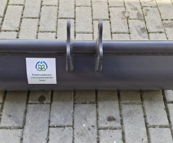 Projekty obce / Názov projektu: Bager pre manipuláciu s odpadmi v obci Štôla - foto